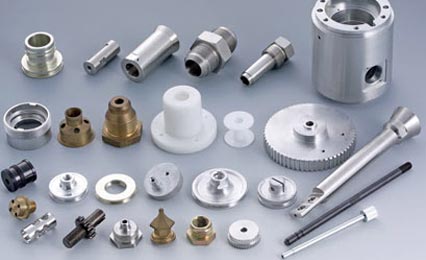 Cost Difference Between CNC Machining Services and Manual Machining